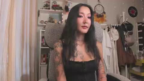 Snapshot of kellyasian chatting on July 9, 6:28 am Leia online show from July 9, 6:28 am