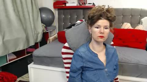 kelly online show from April 4, 6:11 am