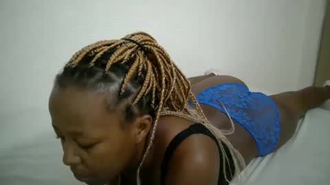 kelsy online show from April 7, 3:34 pm