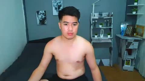 Snapshot of keltcumx chatting on October 7, 2:36 pm keltcumx online show from October 7, 2:36 pm