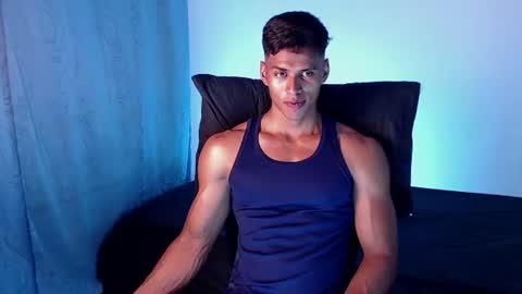 Snapshot of ken__owensx chatting on June 25, 4:44 pm ken__owensx online show from June 25, 4:44 pm