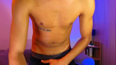 ken_blaker online show from December 21, 12:45 pm