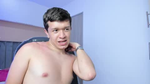 Snapshot of ken_col chatting on April 10, 5:01 am Ken Col online show from April 10, 5:01 am