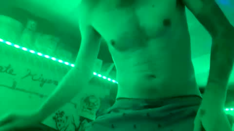 kencam70 online show from April 18, 4:38 am