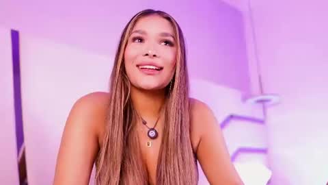 Snapshot of kendall_evanss_ chatting on June 23, 7:34 pm kendall_evanss_ online show from June 23, 7:34 pm