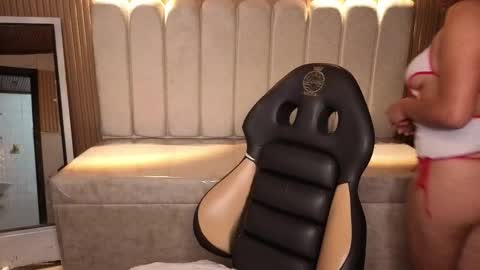 kendall_rossii_ online show from November 27, 3:19 am