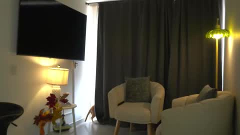 Andrea online show from November 23, 2:50 pm