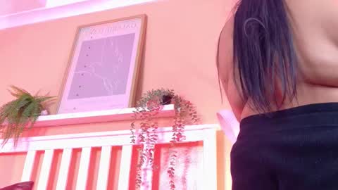   online show from November 4, 10:14 am