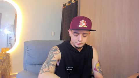 kendel_dimitri online show from February 16, 4:31 am