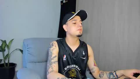 kendel_dimitri online show from March 7, 4:24 am