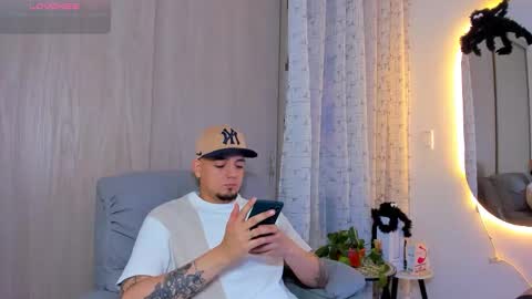 kendel_dimitri online show from October 26, 5:02 am