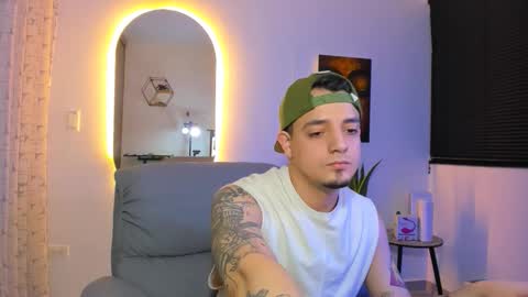 kendel_dimitri online show from February 24, 2:31 am