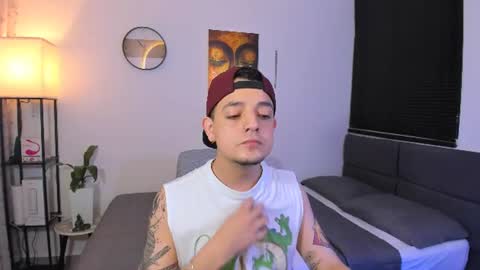 kendel_dimitri online show from July 7, 7:23 am