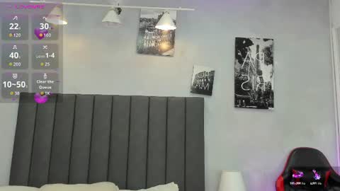 Snapshot of kendra_london chatting on June 24, 11:09 am Kendra London online show from June 24, 11:09 am