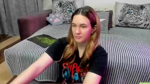 Kendra online show from March 29, 11:38 pm