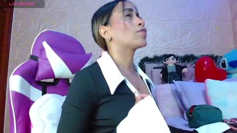 KENDRAPOTTER online show from February 15, 7:10 pm