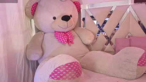 kenndal_tay online show from May 16, 8:07 pm