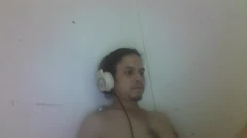 Snapshot of kenraku8623 chatting on March 22, 12:03 am kenraku8623 online show from March 22, 12:03 am