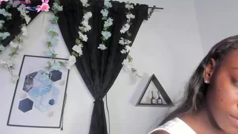 KENTHA  online show from May 13, 11:29 am