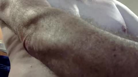 kenwoodsquirrel online show from May 29, 8:34 am
