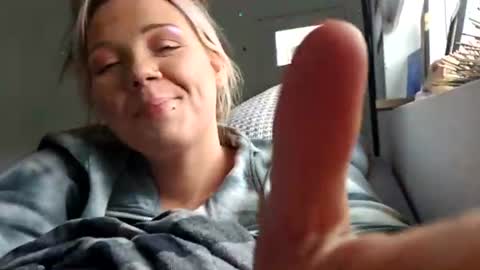 Kenzie online show from July 8, 3:33 am