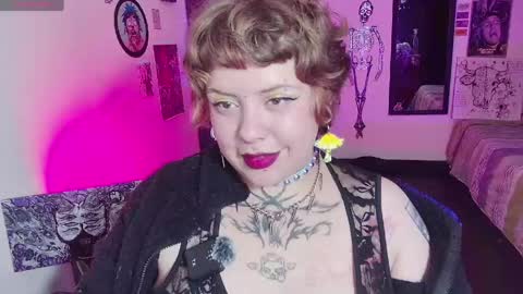 Kenzie online show from May 31, 5:26 am