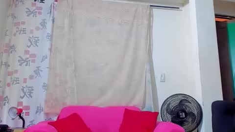 Kerlysmith24 online show from June 5, 1:28 pm