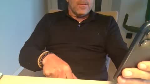 Anton online show from May 5, 6:05 pm