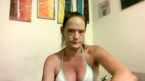 Snapshot of keroseneangel chatting on July 10, 11:40 pm KeroseneAngel online show from July 10, 11:40 pm