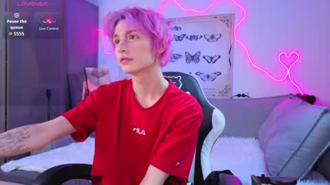 Snapshot of kessy_white chatting on January 10, 8:10 pm Kessy online show from January 10, 8:10 pm