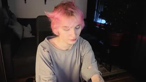 Snapshot of kessy_white chatting on February 1, 7:34 pm Kessy online show from February 1, 7:34 pm