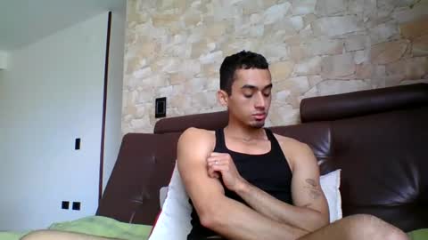 Snapshot of kevin777623 chatting on July 6, 12:24 pm kevin777623 online show from July 6, 12:24 pm