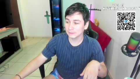 Kevin online show from April 2, 11:24 pm