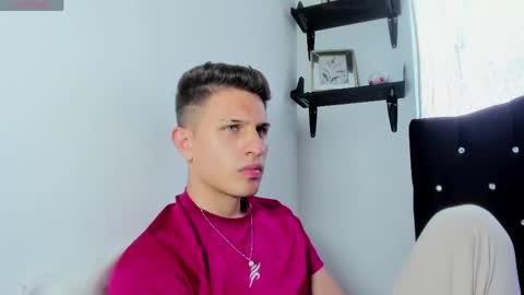 Kevin Ahs online show from May 19, 10:27 pm