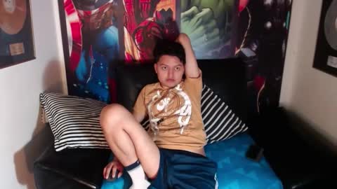 Snapshot of kevin_charless chatting on March 2, 11:06 am Kevin online show from March 2, 11:06 am