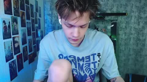 Kevin online show from April 3, 4:21 am