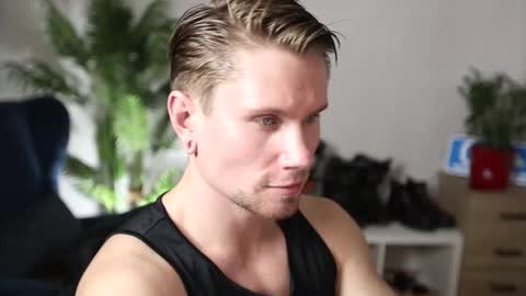 Kev online show from November 25, 1:00 pm