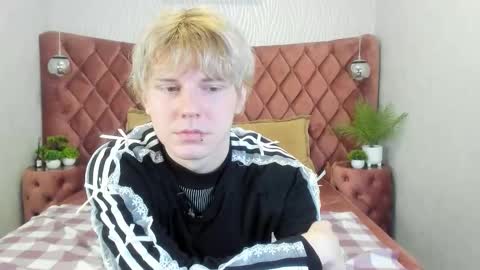 Kevin online show from October 24, 3:08 pm