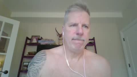 kevins_alone online show from April 23, 11:42 am