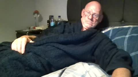 kevlooking4sez online show from June 23, 12:30 am