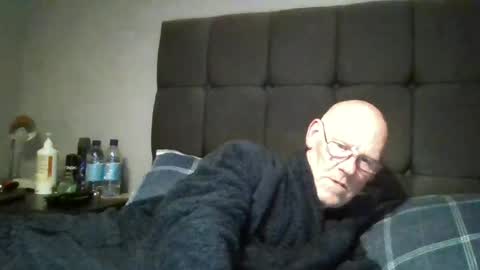 kevlooking4sez online show from July 2, 12:54 am