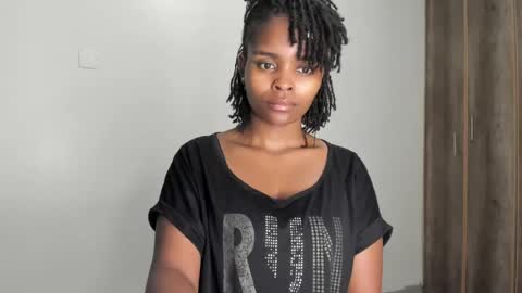 Snapshot of keyara_ chatting on June 14, 7:27 pm Keyara online show from June 14, 7:27 pm