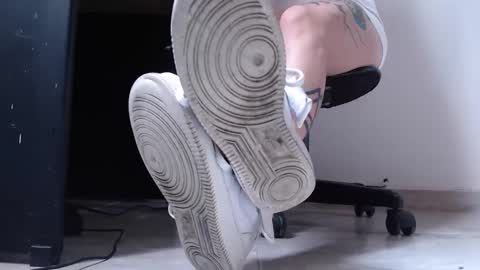     online show from October 22, 4:18 pm