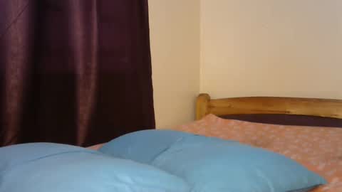 Snapshot of khalidnatasha chatting on January 7, 7:55 am khalidnatasha online show from January 7, 7:55 am