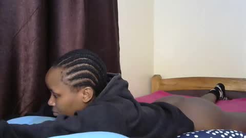 Snapshot of khalidnatasha chatting on February 21, 3:07 am khalidnatasha online show from February 21, 3:07 am