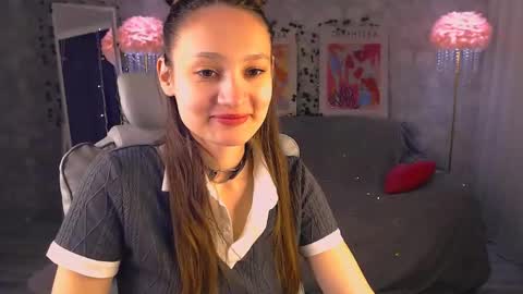 Kiana online show from June 1, 7:37 pm