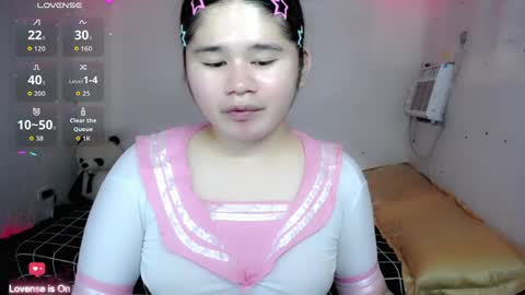 Snapshot of kianna_schmitz chatting on June 6, 4:06 am Your SweetGirl Ts online show from June 6, 4:06 am