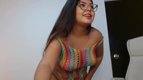 Kiara Evans online show from March 4, 11:00 pm