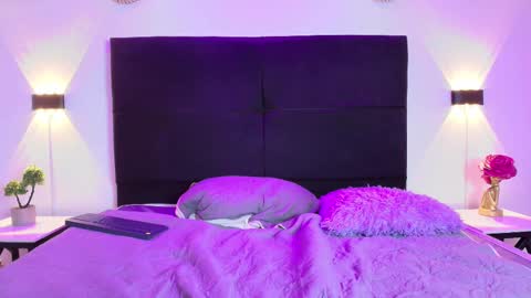 Snapshot of kiaraaqueen chatting on March 3, 10:20 pm kiaraaqueen online show from March 3, 10:20 pm