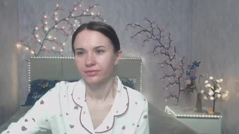 Snapshot of kiaracriegs chatting on April 28, 2:27 am Kara online show from April 28, 2:27 am